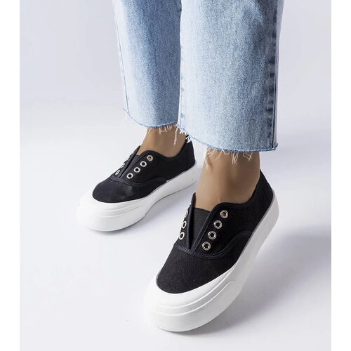 D/CEO Black trainers Beat Slike