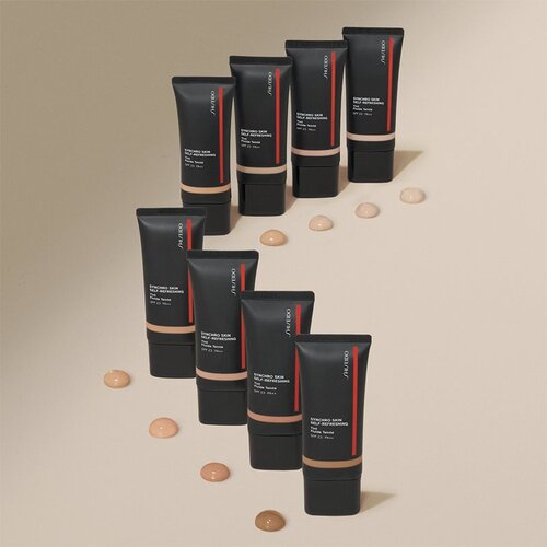 Shiseido synchro skin self-refreshing tint SPF20 vlažilni puder z lahkotno prekrivnostjo 30 ml odtenek 225 light Cene