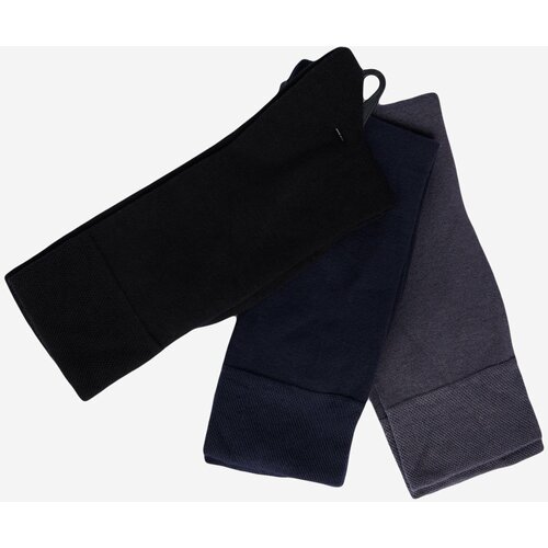 AC&Co / Altınyıldız Classics men's black-navy blue-marengo patterned 3-pack socket socks Slike