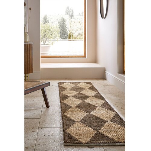 Flair Rugs Ročno tkan tekač iz me&amp;scaron;anice jute v rjavi in naravni barvi 80x230 cm Effie Diamond &amp;ndash; Slike