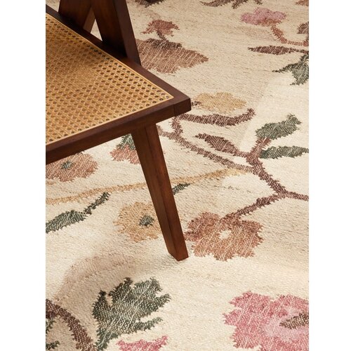 Elle Decoration Kremno bela ročno tkana preproga iz jute 80x150 cm Roya Violette &amp;ndash; Slike