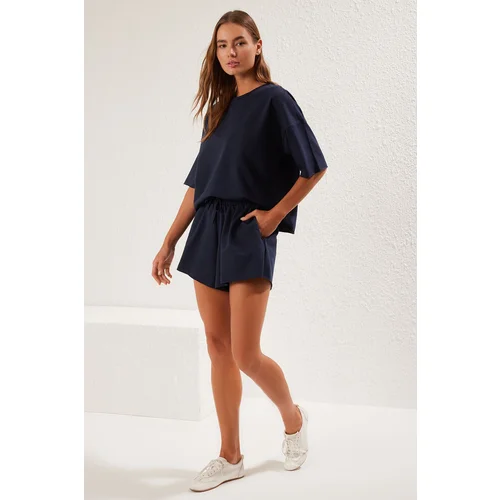 Trendyol Navy Blue Oversize/Wide Pattern Thin Flexible Shorts T-shirt Knitted Bottom-Top Set