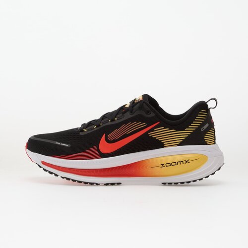 Nike Sneakers Vomero 18 Black/ Bright Crimson-Lt Crimson EUR 44 Cene