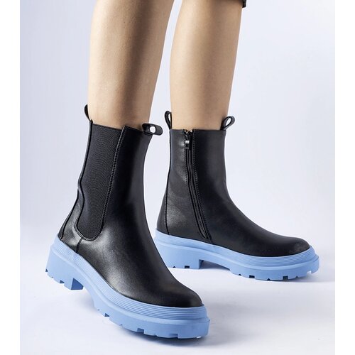 Gemre Black shoes on a blue sole Georgette Cene