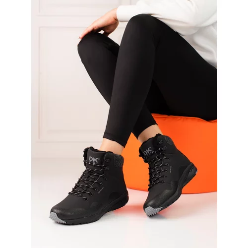 DK Black high trekking boots for women with shelovet insulation