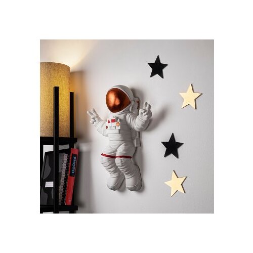 WALLXPERT Zidna dekoracija Peace Sign Astronaut-3, 35cmx47cmx10cm, Bijela Cijene