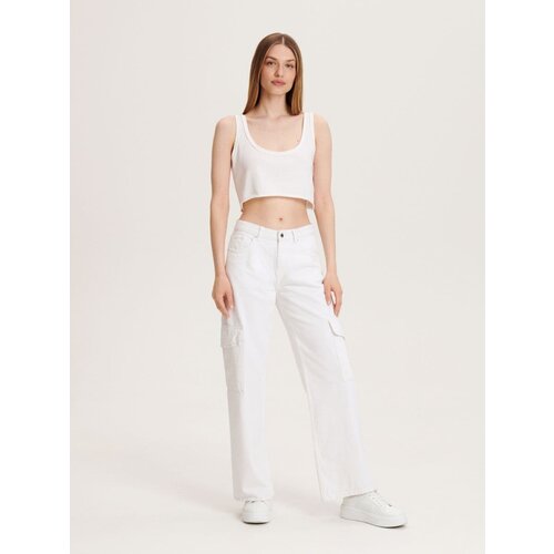Reserved crop top z visokim deležem bombaža - bela Cene