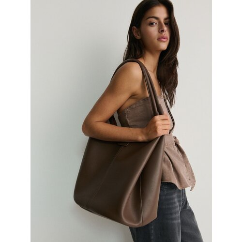 Reserved hobo torbica - rjava Cene