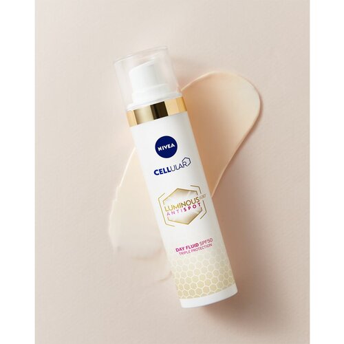 Nivea cellular luminous 630 antispot SPF50 dnevna tekućina protiv pigmentnih mrlja 40 ml za žene Cene
