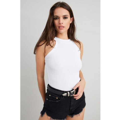 Cool & Sexy Women's White Camisole Sleeveless Blouse YI1566 Cijene