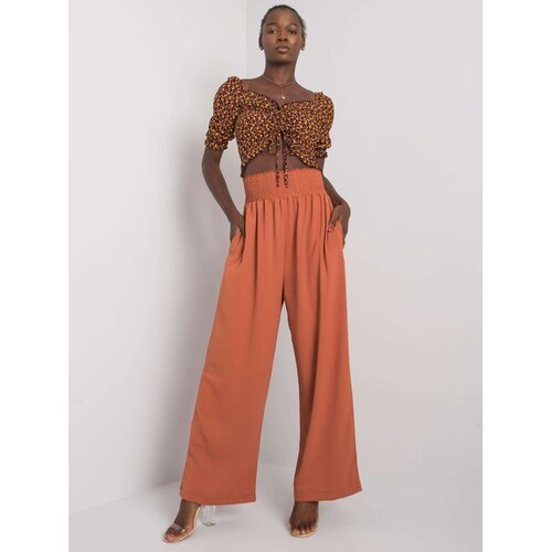 Fashion Hunters RUE PARIS Light brown fabric trousers with a high waist Cijene