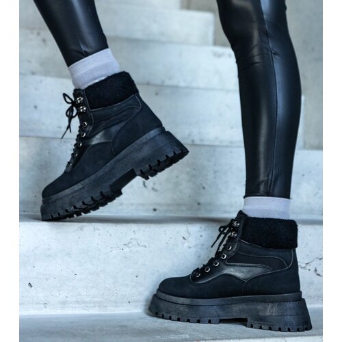 Gemre Black ankle boots on a thick sole with fur Best Cene
