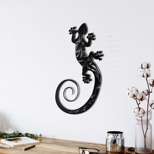 Wallxpert metalni zidni ukras 5084, ornamentalni gu&scaron;ter sa spiralnim repom, 56 x 90 cm, crni Cene
