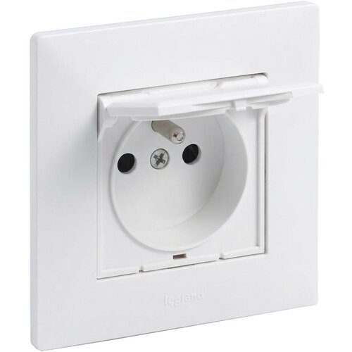 Legrand spolja&amp;scaron;nja kućna utičnica 250V/16A sa okvirom niloe step bela Slike