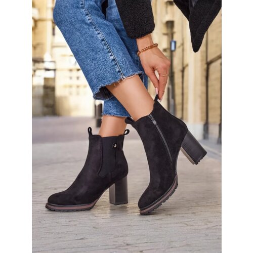 Resti Women's eco-suede ankle boots on a pillar Idilla Cene
