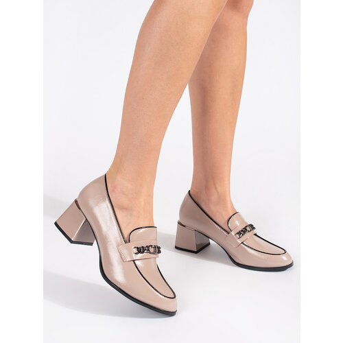 GOODIN Beige women's shoes on a heel decorated with a chain Cijene