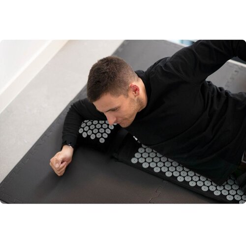 Neo-Sport NS-903 prostirka za akupresuru s bodljama, crna i srebrna Slike