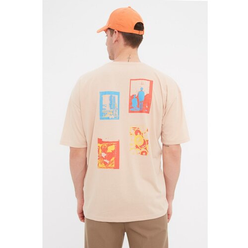 Trendyol Stone Men Oversize Fit Cycling Collar Short Sleeved Printed T-Shirt Slike