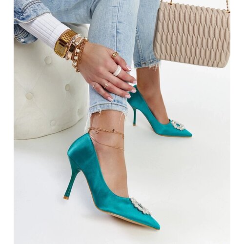 D/CEO Beige high heel pumps Unos Cene
