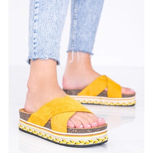 D/CEO Yellow slides Riri Cene