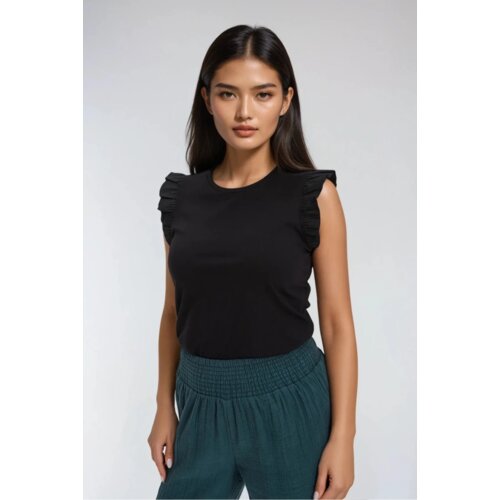 Marisse Black Blouse With Ruffles On The Shoulders Slike