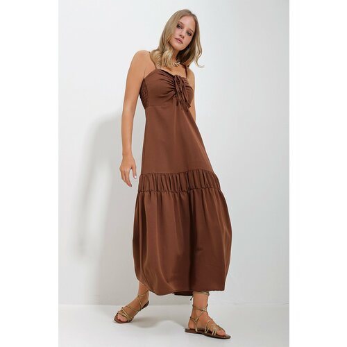 Trend Alaçatı Stili women's brown adjustable straps front gathered back zippered gabardine linen dress Cene