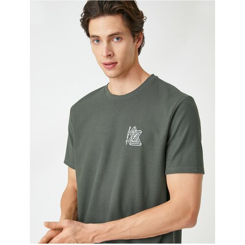 Koton Textured T-Shirt Geometric Embroidered Short Sleeve Crew Neck Slike