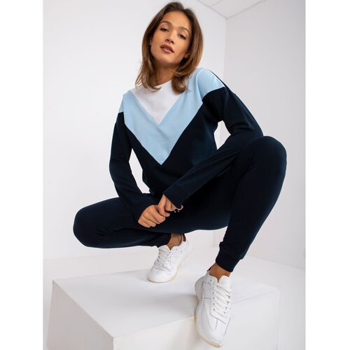 Fashion Hunters &amp;lt;p&amp;gt;The model is in the XS / S photo. Model height 178 cm, weight 58 kg. Hips 90 cm, waist 62 cm, chest 82 cm. Slike
