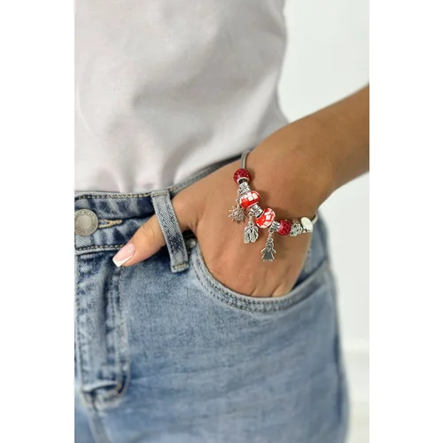 Kesi Red bracelet