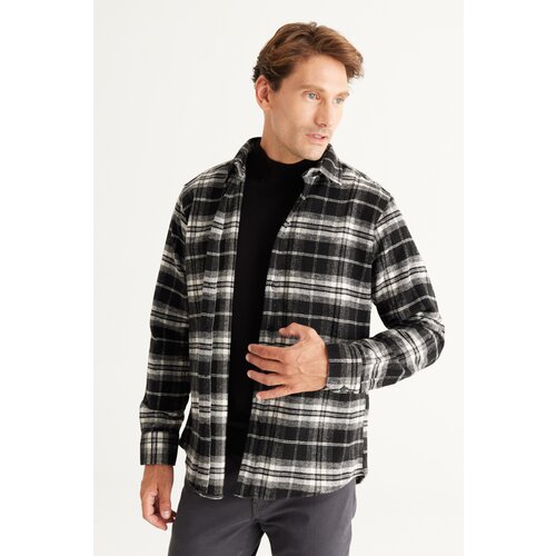 ALTINYILDIZ CLASSICS Men's Black-ecru Comfort Fit Relaxed-Cut Buttoned Collar Checked Flannel Shirt. Slike