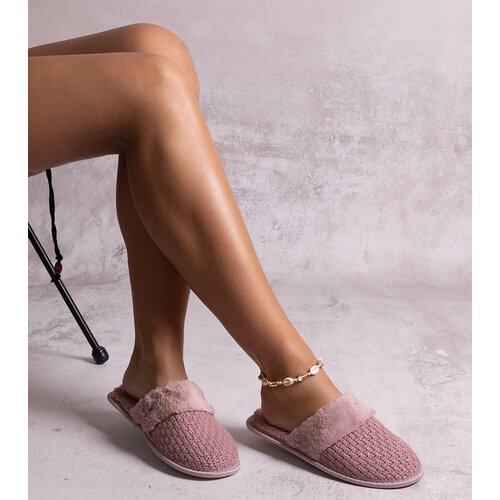 Gemre Pink slippers adorned with Sir's thread Cene