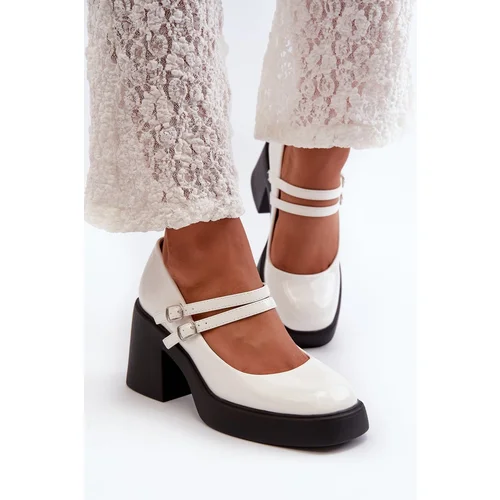 PS1 White patent leather pumps on chunky heel Halmina