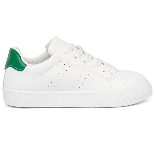 Shelvt Classic white sneaker with a green accent Slike