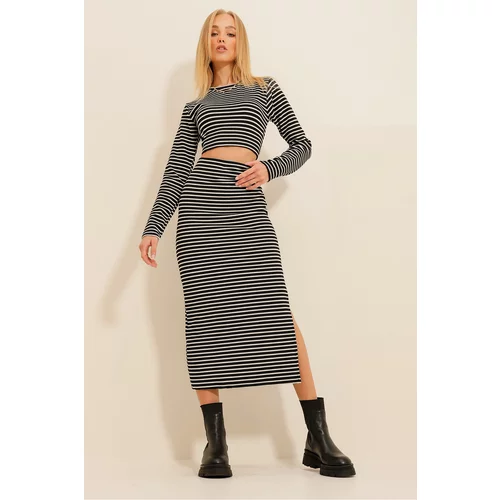 Trend Alaçatı Stili Women's Black-White Striped Ottoban Blouse and Skirt Set