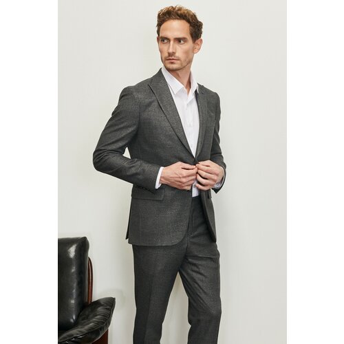 ALTINYILDIZ CLASSICS Men's Anthracite Slim Fit Slim Fit Dovetail Collar Patterned Suit. Cene