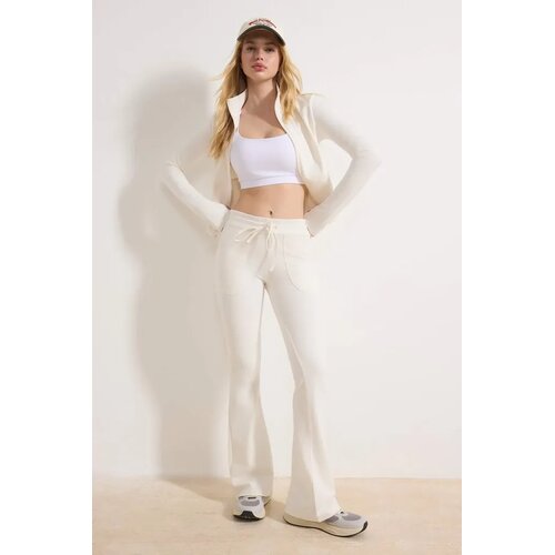 TRENDYOLMILLA Ženski donji deo trenerke Thmss26Ea00003, Krem Slike