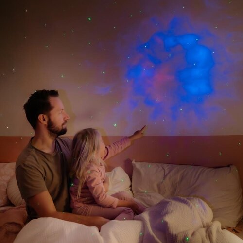 Retlux LED dečiji projektor 230V astronaut 12,5 cm + daljinski upravljač Slike