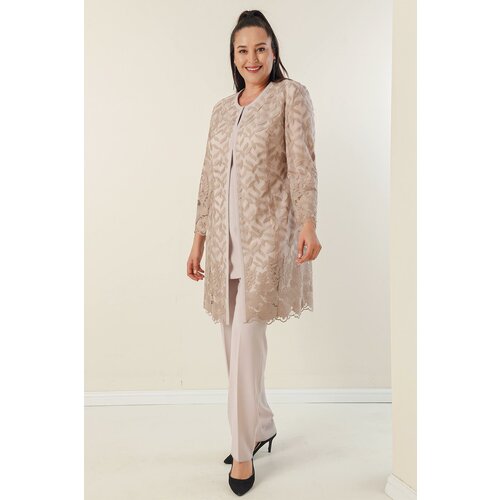 By Saygı plus size 3-piece crepe set with beading and guipure lined jacket, blouse and pants. Slike
