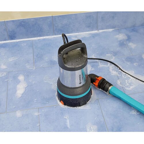 Gardena Potopna črpalka za čisto vodo Aquasensor 17000 (750 W, 17.000 l/h) Slike