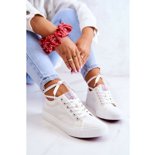 Kesi Women's Sneakers Cross Jeans JJ2R4050C White Slike