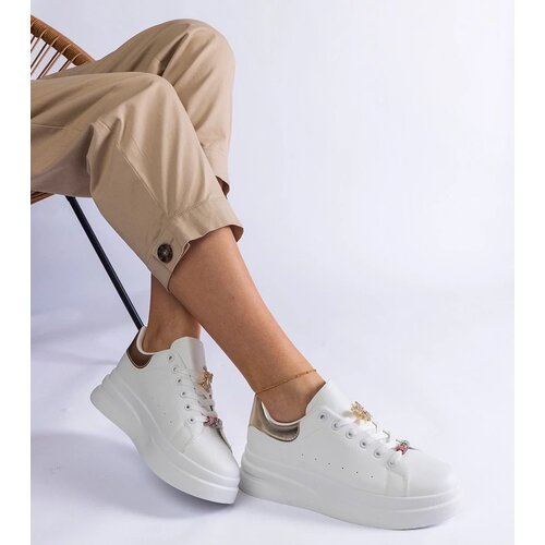 D/CEO White trainers Justar Cene