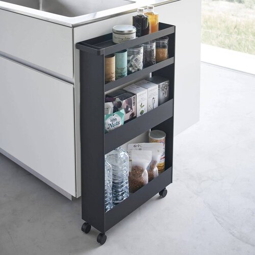 YAMAZAKI Mat crna željezna kupaonska polica 48x80,5 cm Tower &amp;ndash; Slike