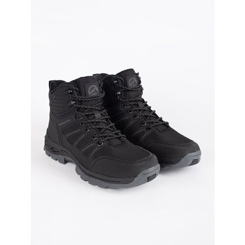 VICO Men's Black High Trekking Boots Cene