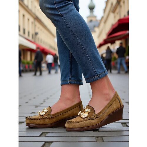 Resti Women's moccasins on a low wedge Mollan Cene