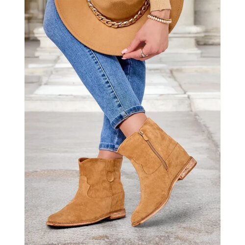 Resti Brown ankle boots with cowboy style on covered wedge Patorias Cene