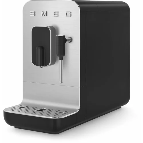 Smeg automatski espresso aparat BCC02 - CRNA MAT