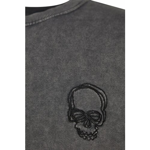 Trendyol Gray Limited Edition Relaxed/Comfortable fit, worn/ faded Effect 100% Cotton Skull Sweatshirt with Embroidery. Slike