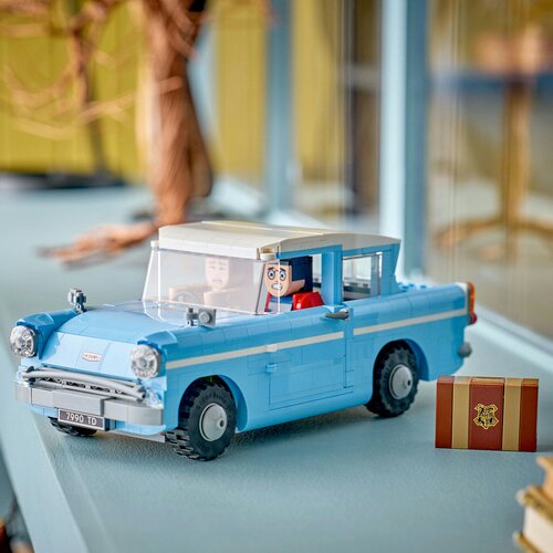 Lego harry potter - začarani leteći ford anglia (76470) Slike
