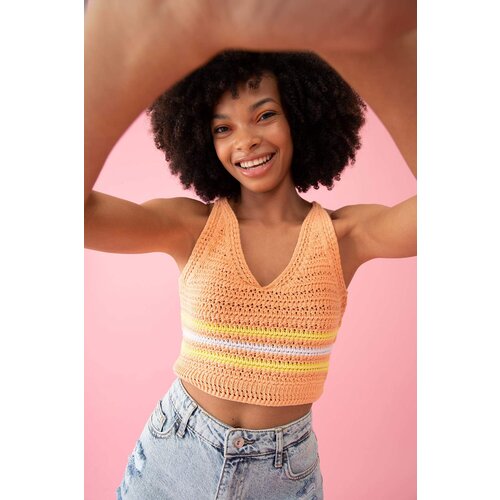 Defacto Slim Fit V Neck Strappy Stripe Detail Crop Vest Cijene