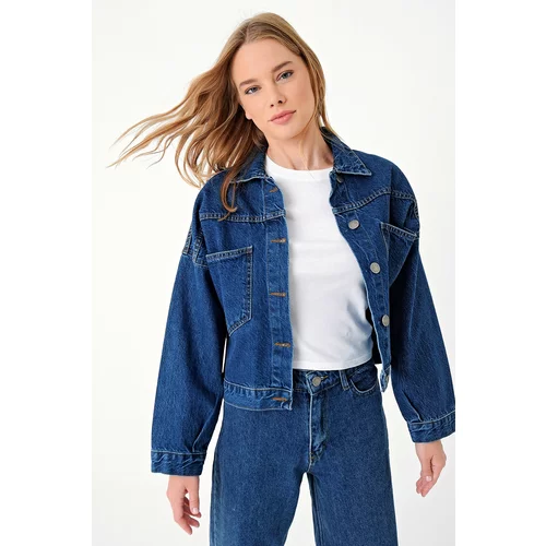 Trend Alaçatı Stili Women's Dark Blue Crop Denim Jacket